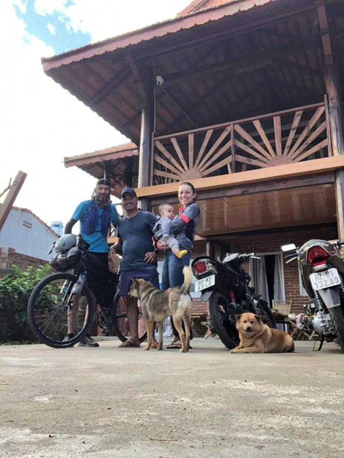 Xo Xon Homestay *